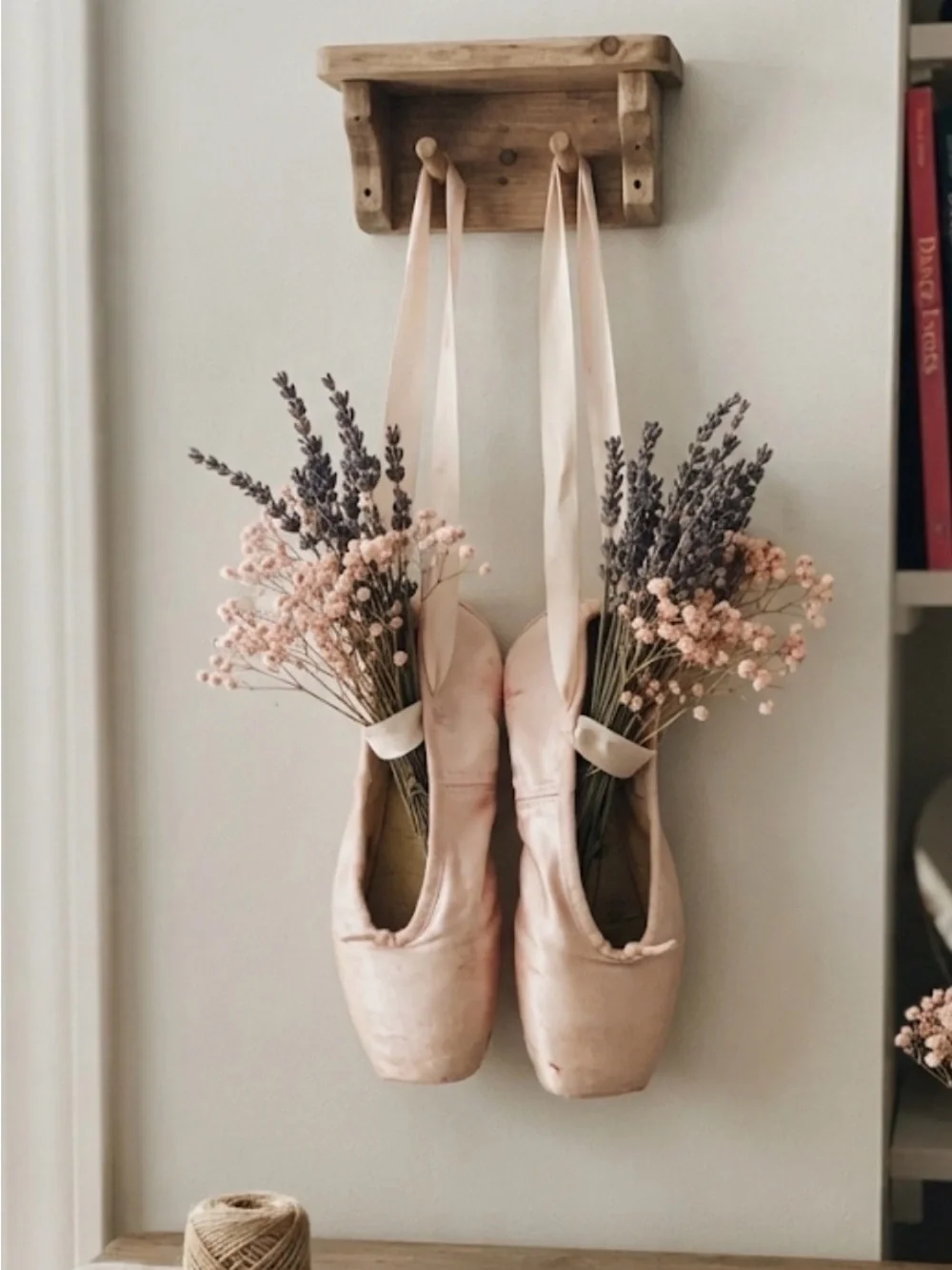 Vintage Ballet Makers USA Pink Satin Pointe Dance Shoes Size 8